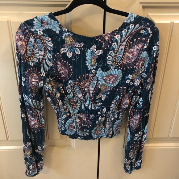 Gypsies & Moondust Shine Smocked Top - Picture 4 of 8